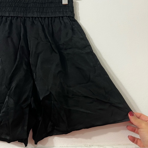 NWT Everlane XXS Black Satin High Rise Elastic Waist Relaxed Fit Pull On Shorts - Picture 2 of 10